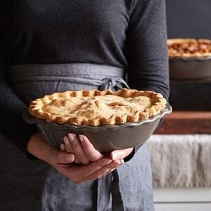 Pampered Chef Pie Dish
